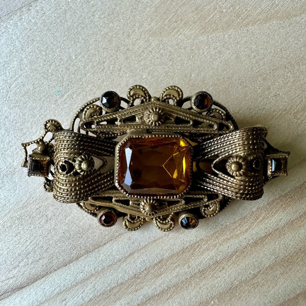 Vintage Art Deco Filigree Brooch 1.75 Inch Gold Gilt Metal Amber Glass Handmade - Picture 1 of 8